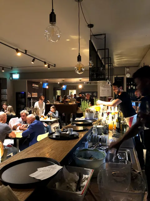 Mokha - Aperitivi, cene e serate - Varese e provincia