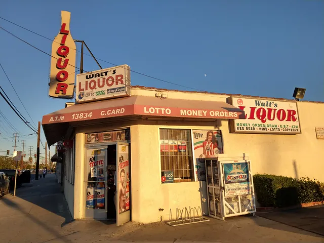 Walt's Liquor