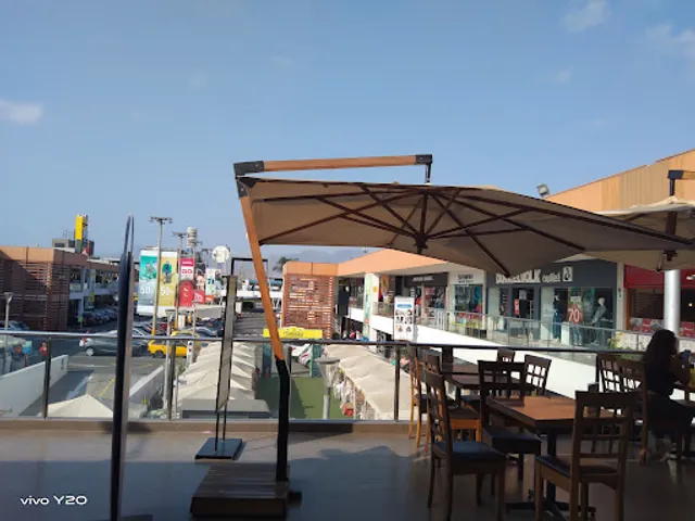 La Baguette Faucett, Avenida Elmer Faucett, Callao