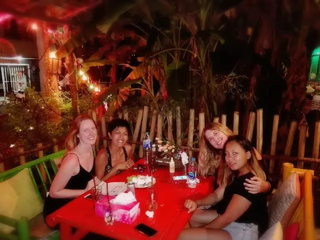 Gypsea restaurant & bar