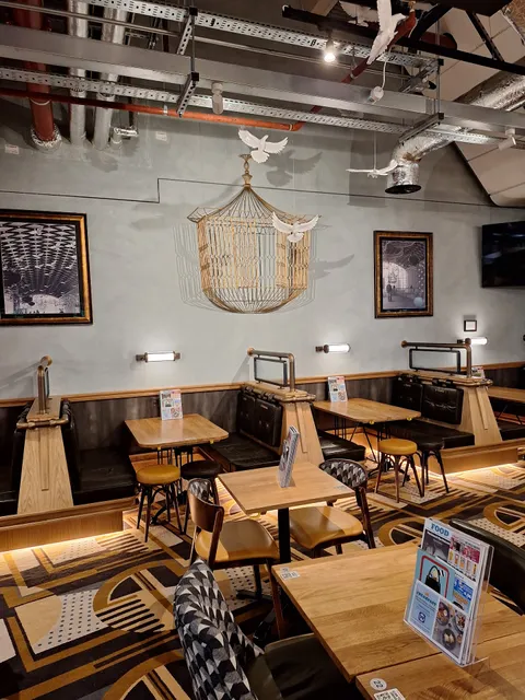 The Lion & The Unicorn - J D Wetherspoon