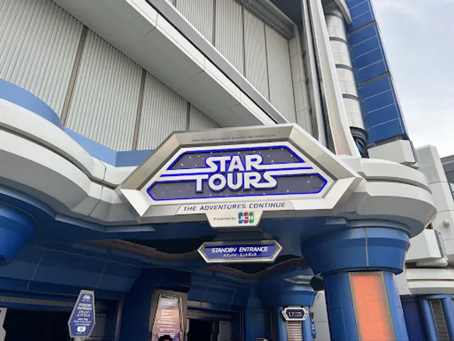 Star Tours: The Adventures Continue