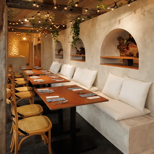 We eat Wheat (ウィート・ウィート) 鵠沼海岸