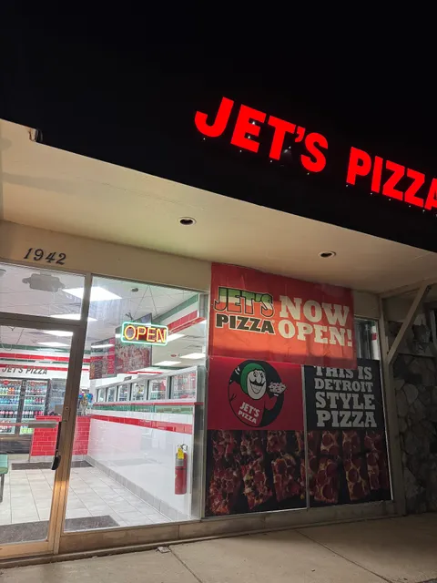 Jet's Pizza (Waukegan Rd)