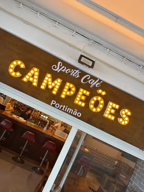 Campeões Sports Café (Champions Sports Bar and Café)