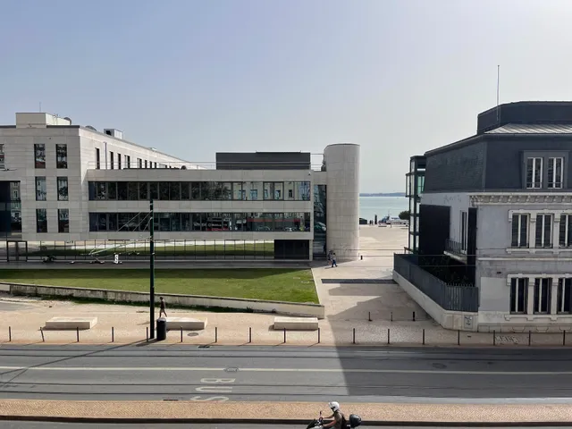 Lost Lisbon :: Cais House