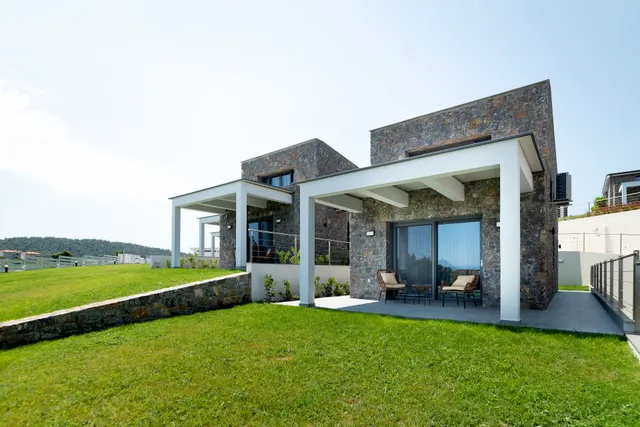 Terra Olivia Luxury Villas & Suites