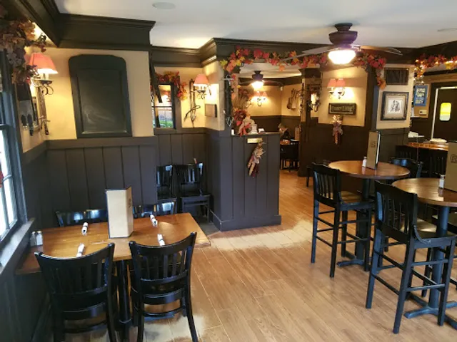 Carriage House Restaurant & Tavern