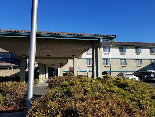 Super 8 by Wyndham Union Gap Yakima Area