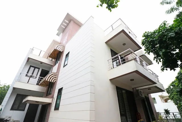 OYO Shweta Inn Near Appu Ghar