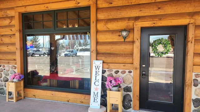 Carola's Apparel & Accessories