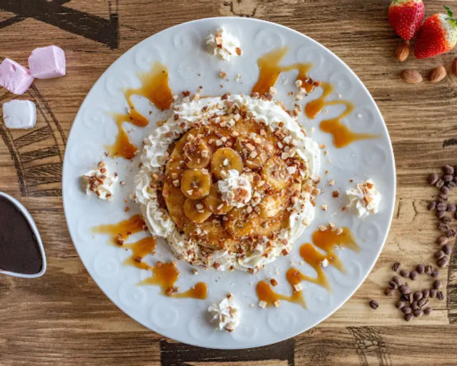 Fusion Cafe & Desserts