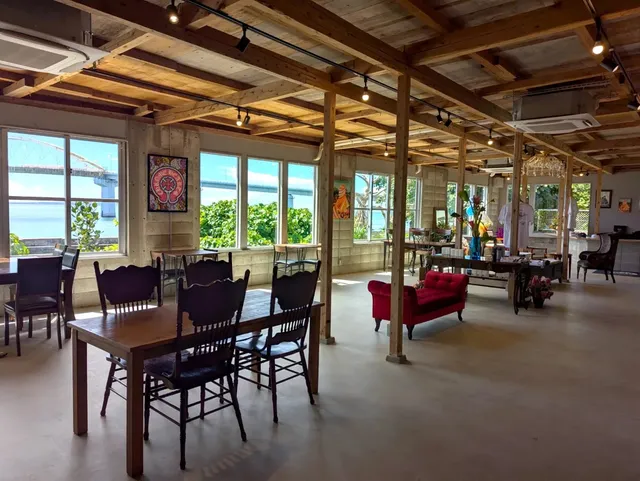 846YAJIRO 沖縄 MOTOBU ・ beach cafe KEN KEN「ケンケン」