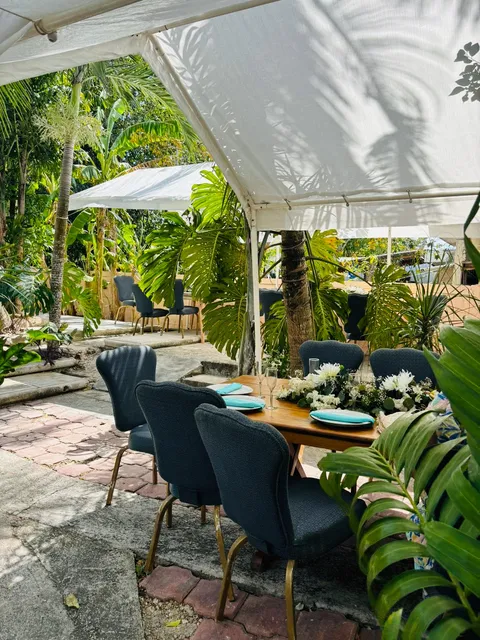 Hostal "Villa Mercyta"