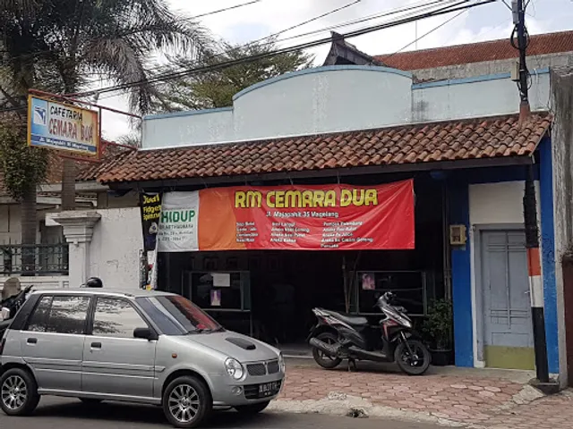 Cafetaria Cemara Dua