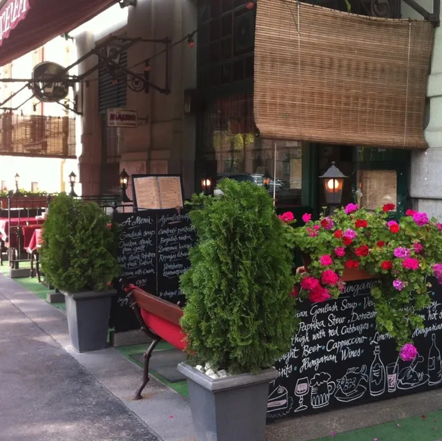 Tabáni Gösser Étterem