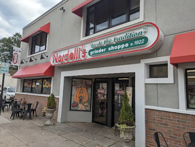 Nardelli's Grinder Shoppe