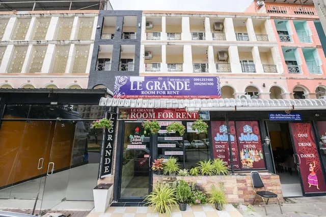 OYO 316 Cozy Rooms@Reader's