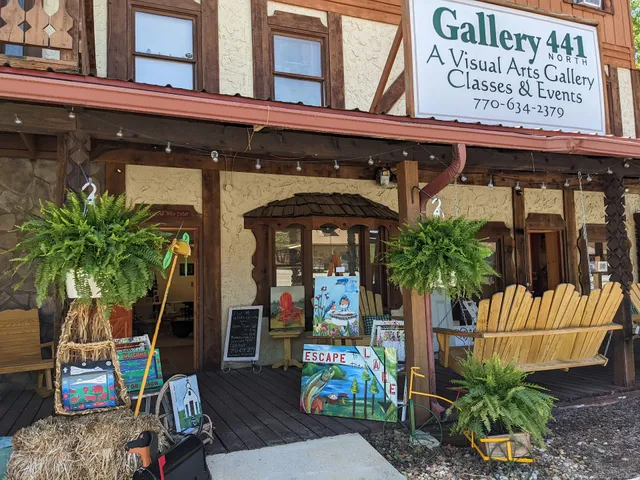 Gallery 441 North in the Heart of Dillard