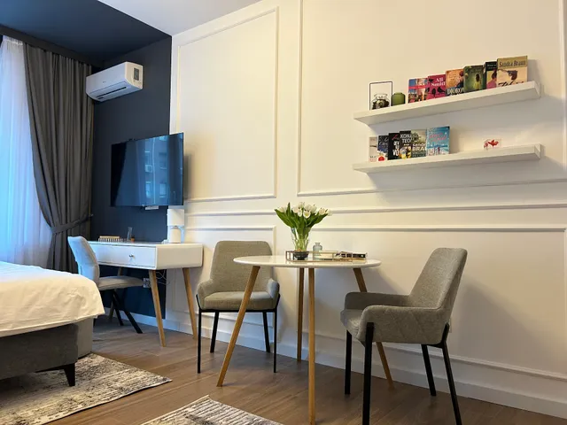 Red Riding Hood Rooms