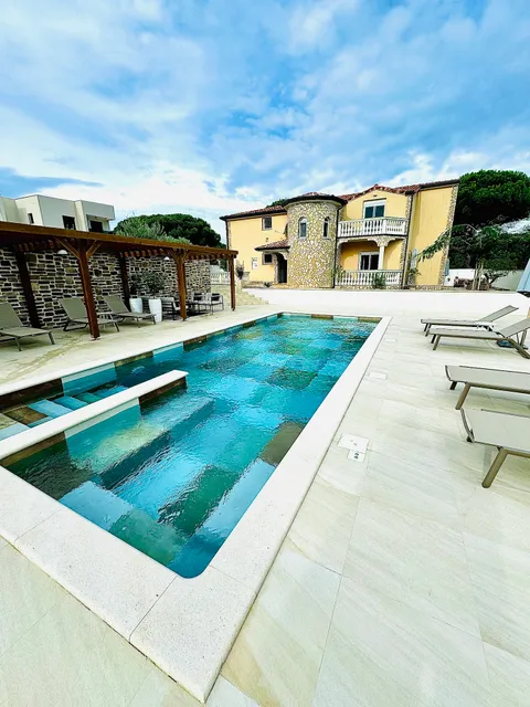 Olivea Luxury Suites