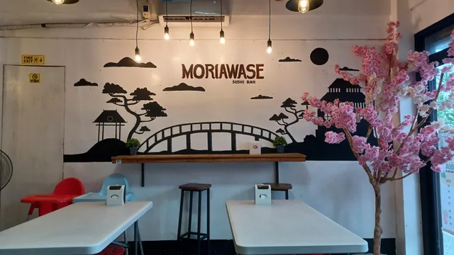 Moriawase sushi bar baler