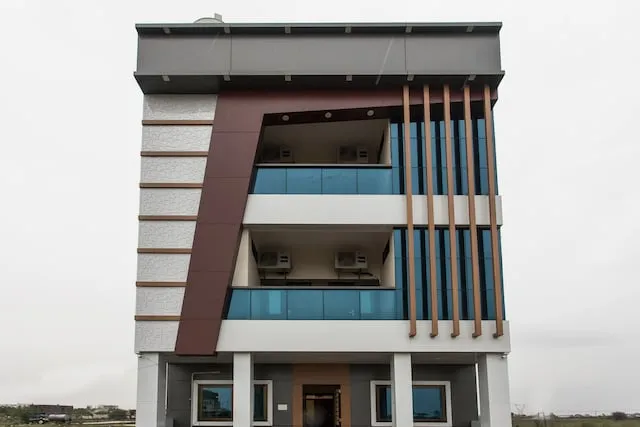 OYO Hotel Richmond Inn