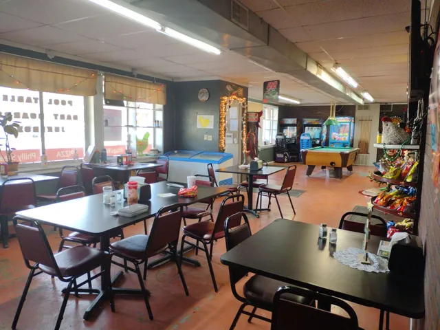 Hunt Brother Pizza, Subs, Fresh Fried Chicken & Game Room