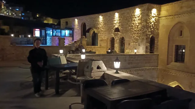 Artuklu Kervansarayı