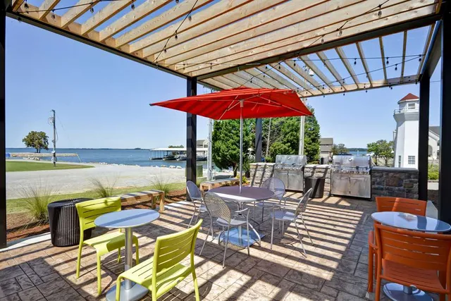 Home2 Suites by Hilton Decatur Ingalls Harbor