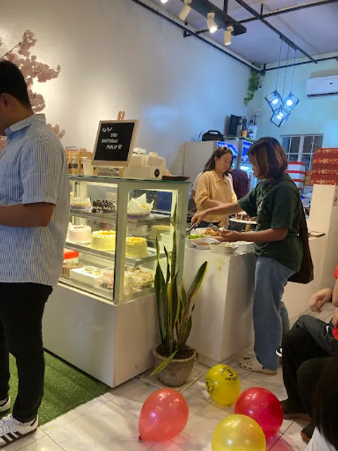 Fleri's Korean Cakes & Resto Cafe