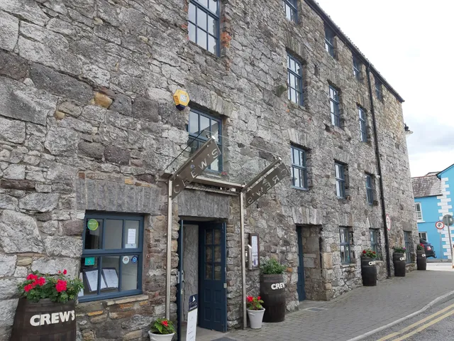 Crew's Restaurant, Accommodation and Boutique Bed and Breakfast