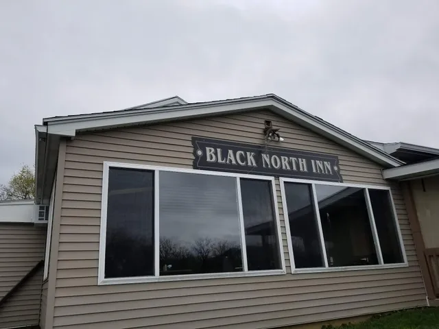 Black North Inn