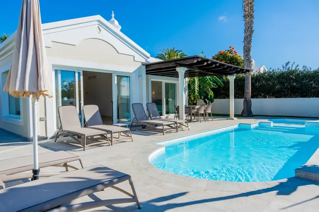 Alondra Villas Y Suites