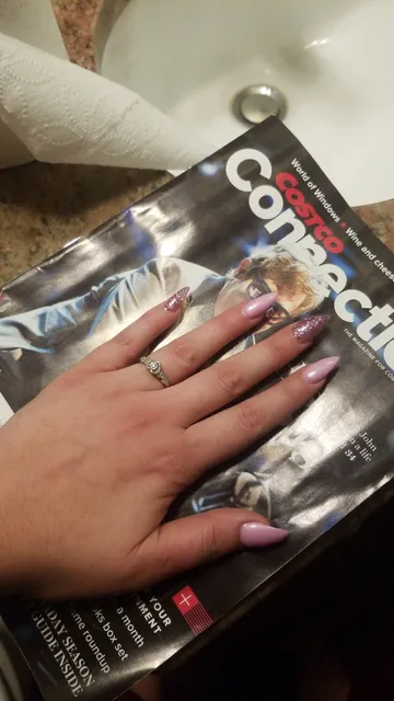 Lovely Nails by Tony