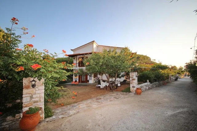 koromilia villa skopejlos