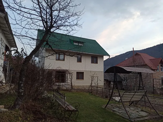 At Starunchakiv family