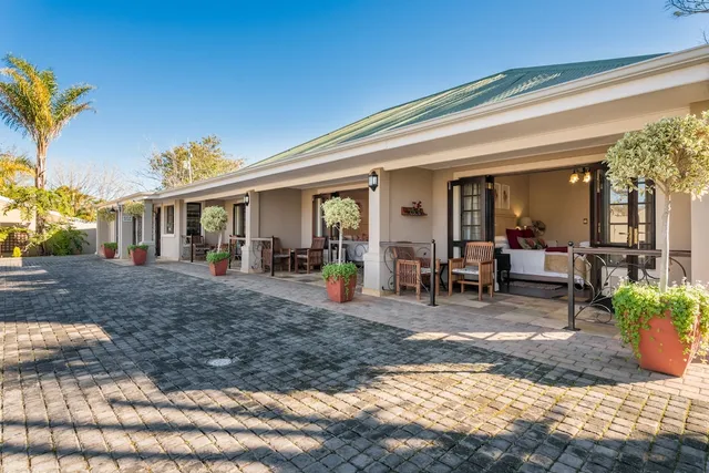 Caledon 23 Country House