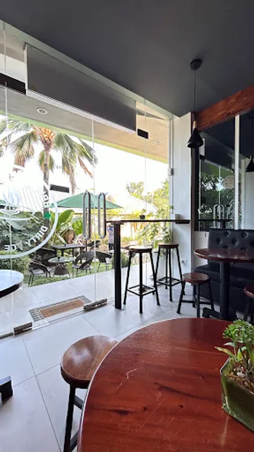 Bright’on Beans Coffee and Dirty Ice Cream