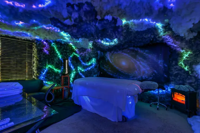 Pulse 919: Hot Tub Oasis Airbnb and Massage Therapy