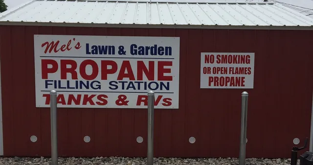 Mel's Lawn Garden & Feed Center