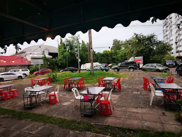 ส้มตำลองนัวร์ เมืองทองธานี