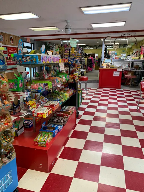 Old Fashioned ICE CREAM SHOP