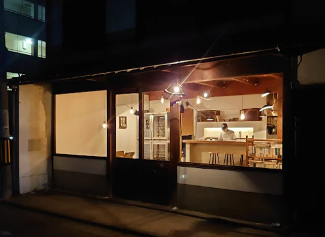 備中倉敷 葡萄酒酒場