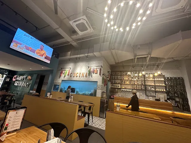 SU-Italian Restaurant