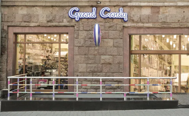 Grand Candy
