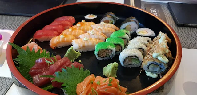 OZZO Sushi & Oriental