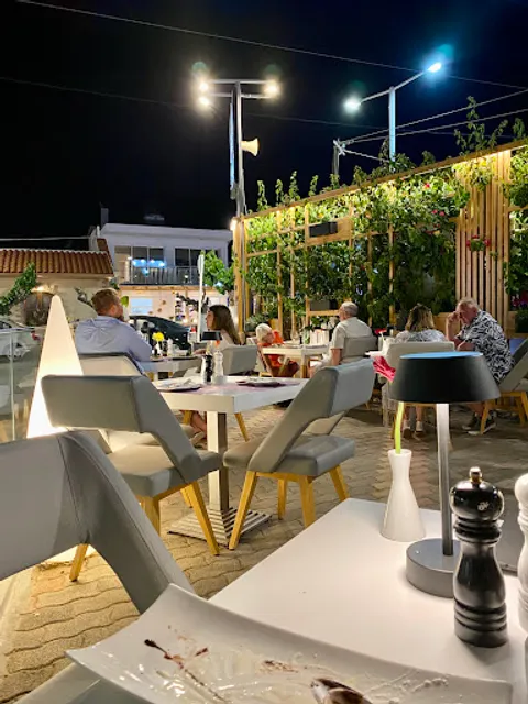 AMICI Italian Restaurant & Steak House