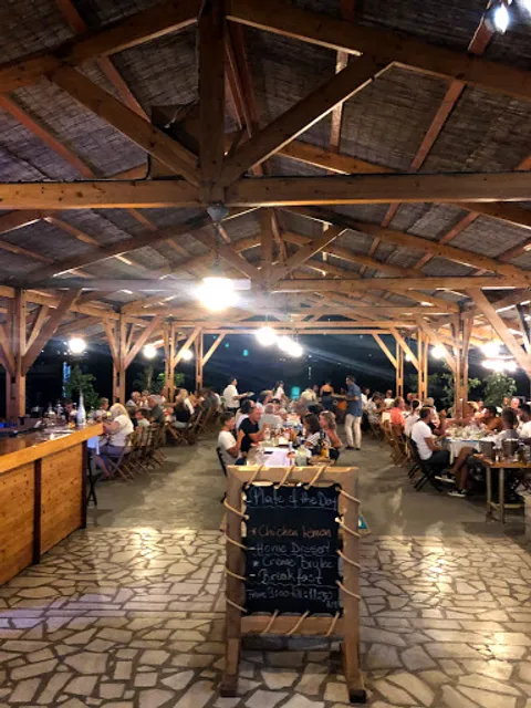 Katsaras Restaurant & Beach Bar