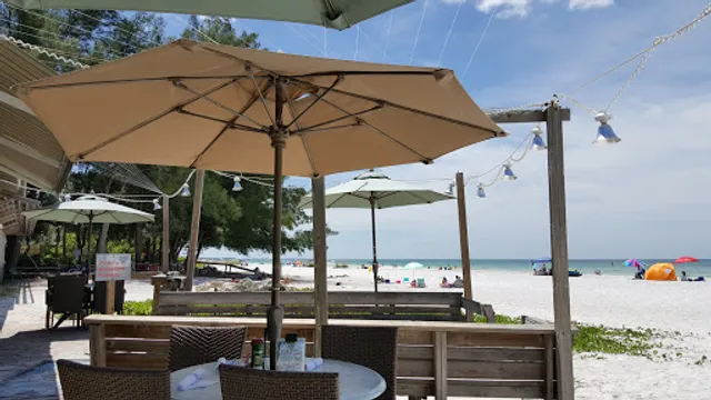 Sandbar Seafood + Spirits